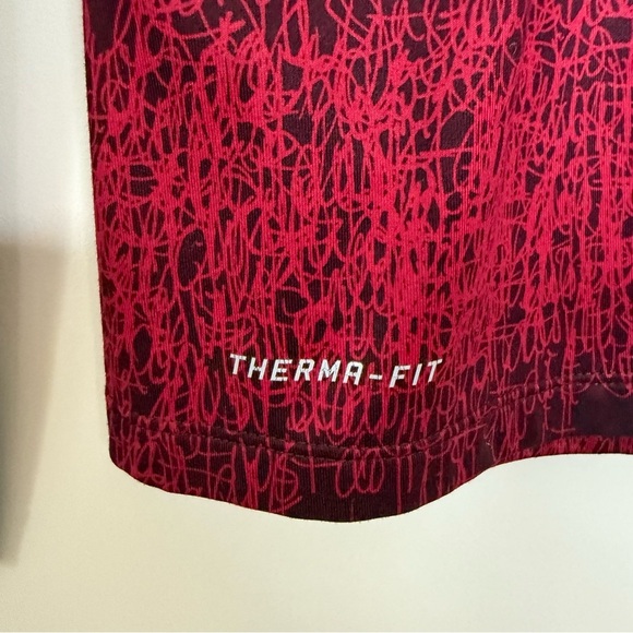 Nike Therma-Fit Pullover Women’s Size XS Quarter Zip Just Do It Print Red Black - Picture 3 of 8